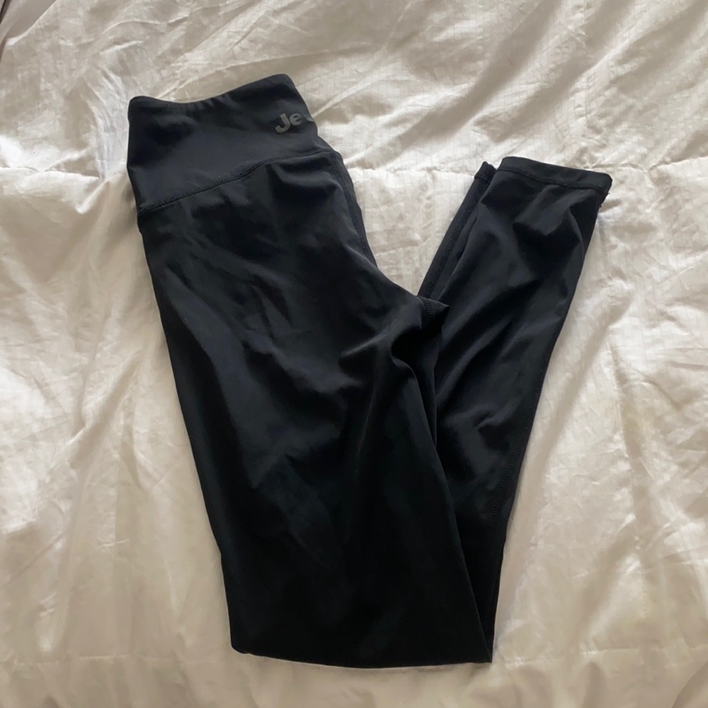 All black jeep leggings
